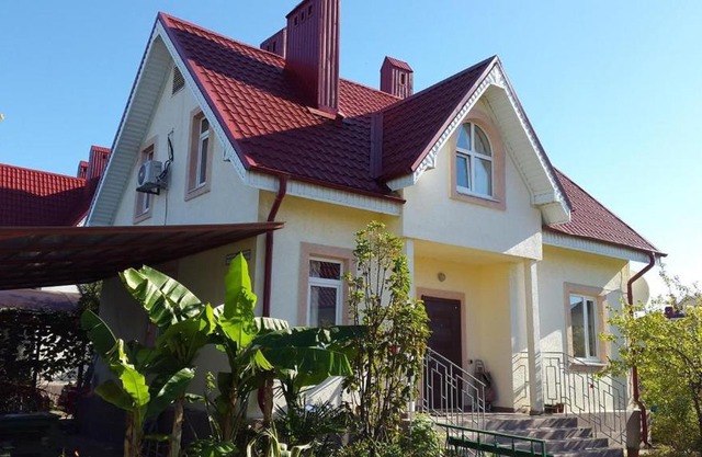 Elena House
