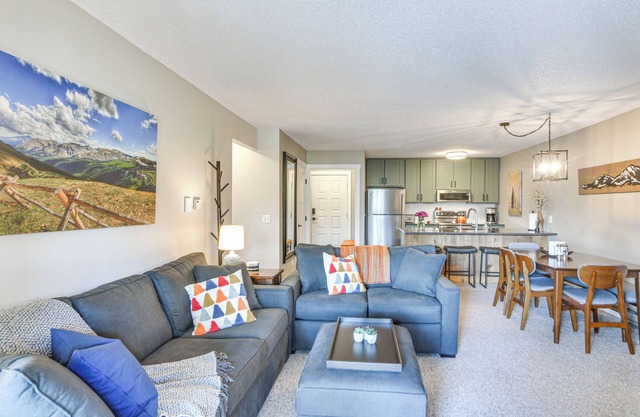 Elevated Fraser Condo w/Mountain View & Amenities