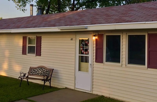 Elisha's Place ~ Close to I-94