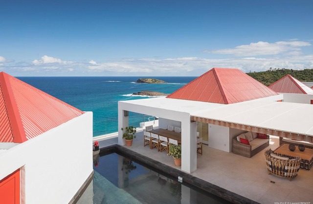 Elle (1/4 Rooms) Luxury villa