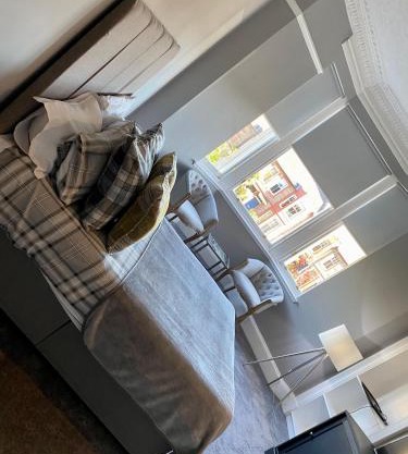 Ellwyn House