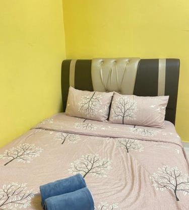 ELLY HOMESTAY