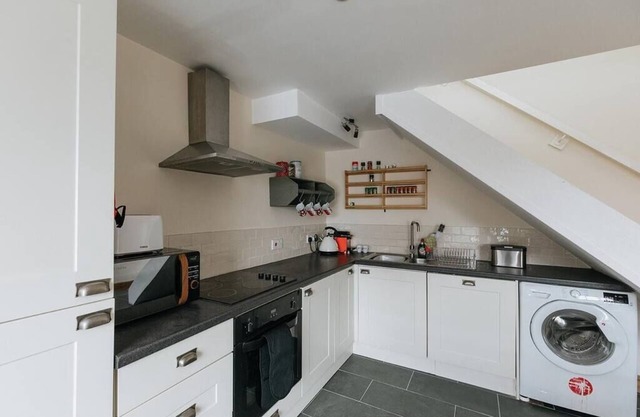 ELM HOUSE COTTAGE / WALKING BREAK IN OUR TWO BED ACCOMMODATION IN HIGH HESKET,