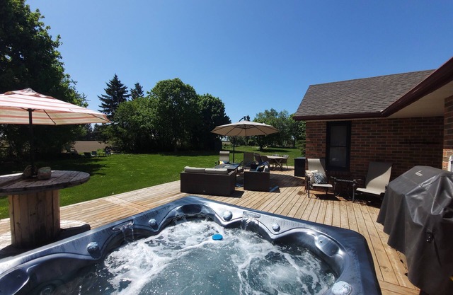 Elora Country Bliss