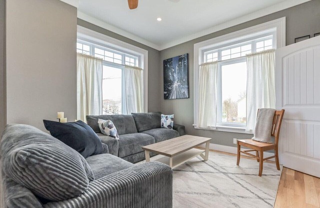 Elora Gingerview Its comfort with a View