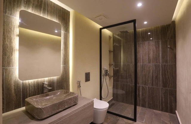 EMAAR LUXUAY 3 BEDROOM APARTMENT