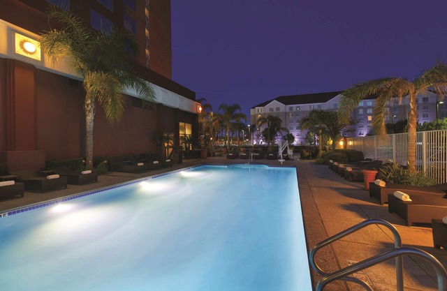 Embassy Suites by Hilton Anaheim South