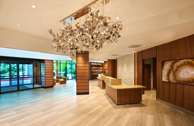 Embassy Suites by Hilton Portland Tigard