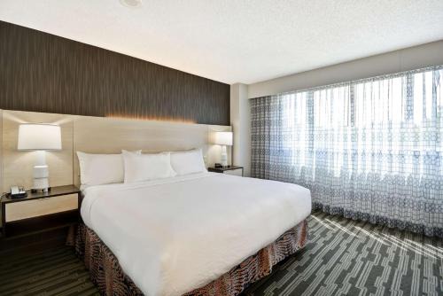 Embassy Suites Charlotte