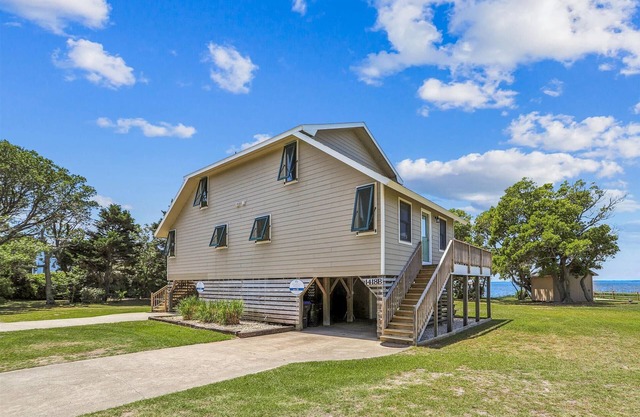 Emerald Duck - Awesome Sunset and Water Views Soundfront Duplex