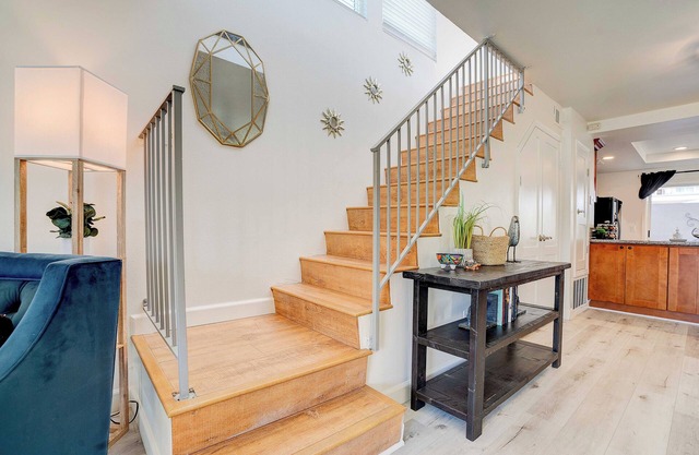 Enchanting 2-bedroom condo with WiFi in Imperial Beach