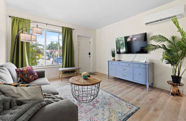 Enchanting cozy Apartment 10 min away from airport