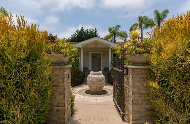 Enchanting Solana Beach Retreat