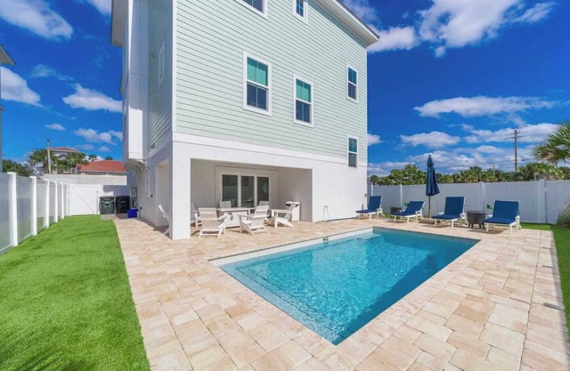 Endless Summer Oasis heated pool and putting green