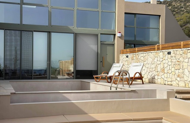 Endogeios Luxry Villas - Skaloma Loutraki Corinth nSuperior Villa - Keep Calm