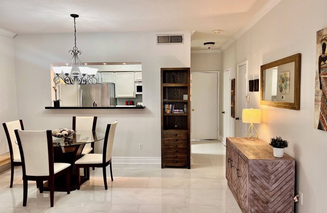 Energy Corridor - long term rental. Utilities included!