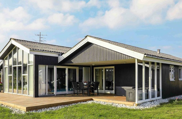 Energy-Efficient Pool House - By Traum Ferienwohnungen