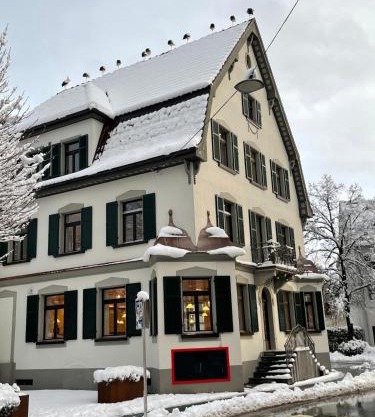 Engel Apartments