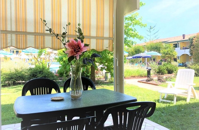 Enjoy the sun from the garden of our flat!