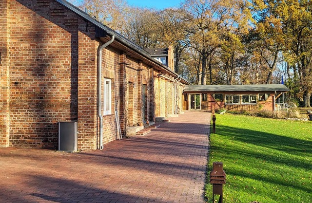 Enjoy a beautiful view of the countryside in this vacation apartment!