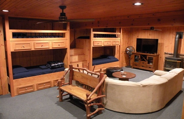 Enjoy a Cozy Cottage on Keuka Lake with Beautiful Views and Spacious Waterfront