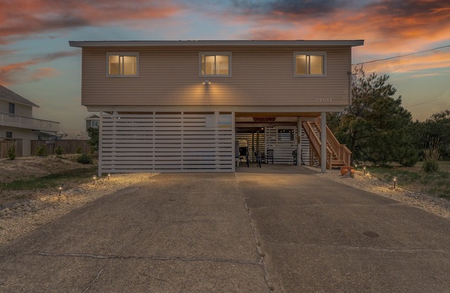 Enjoy a luck of the Irish at the "Pog Mo Home" beach cottage
