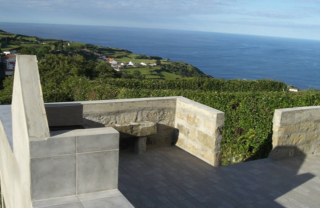 Enjoy a Spectacular view and your own jakuzzi