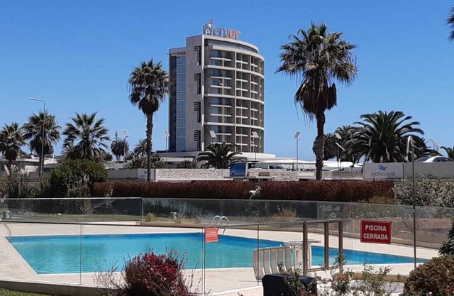 Enjoy Coquimbo Apartment one block away