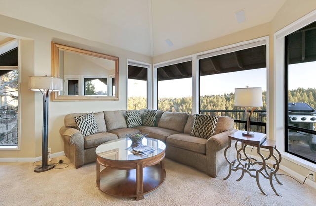 Enjoy Deschutes River Views from Beautiful 3-Bedroom Mt. Bachelor Village Condo!