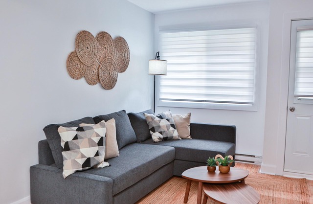 Enjoy elegant and central accommodation.