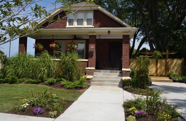 Enjoy fall and ND football games at the Barton Street Bungalow Great location