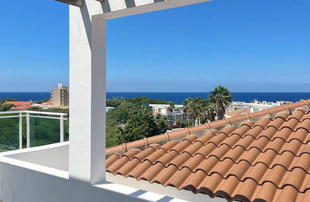 Enjoy & Relax - Beach & Pool A6