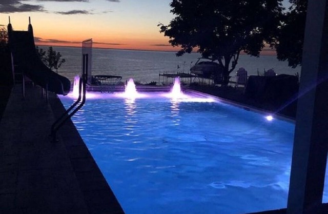 Enjoy your own private family resort! Pool, hot tub, lakefront, sunsets, more!