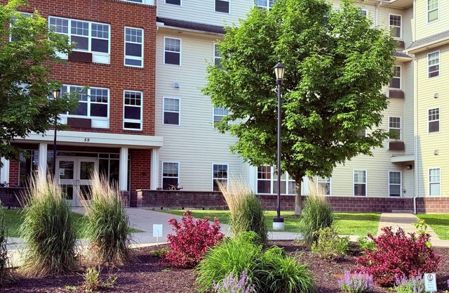 Enjoyable apartment with fitness room in the Heart of Plattsburgh!