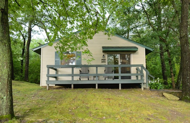 Enlivening Christmas Mountain Village, 2 Bedroom Cottage