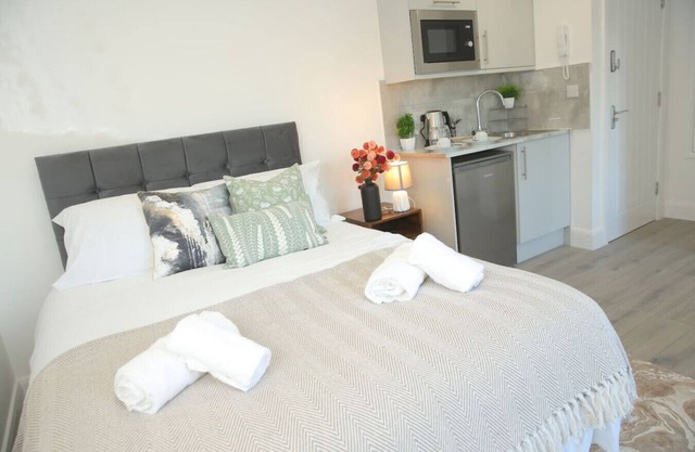 Ensuite Room – 4 mins to Luton Airport