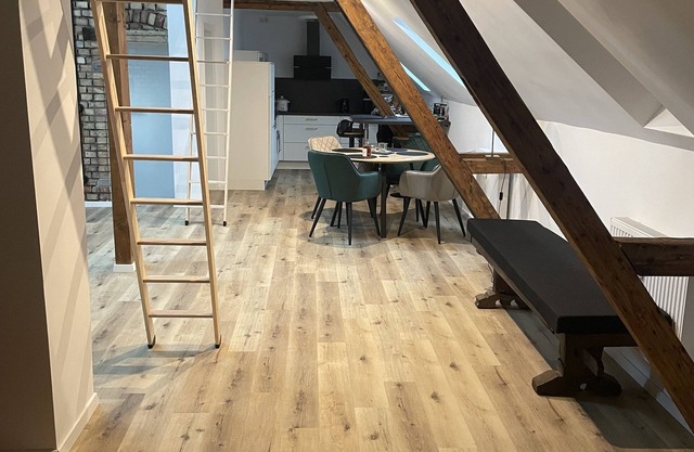 Entdecke das Perfekte Zuhause Luxuriöse und Moderne Dachgeschosswohnung