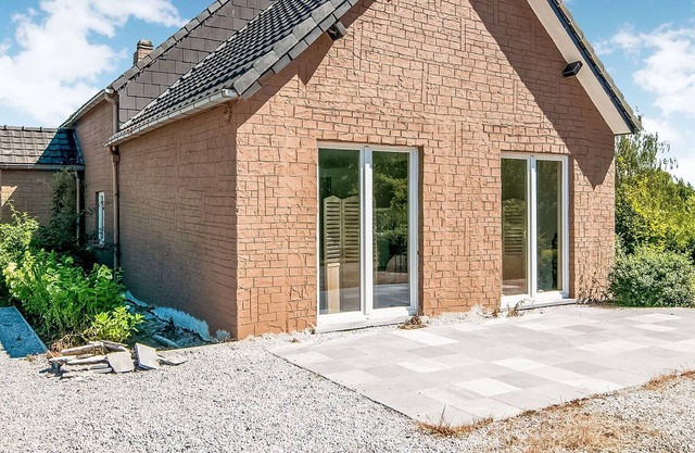 Enticing Holiday Home in Treignes near Forest