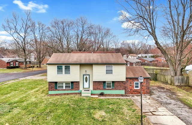 Entire 4 bedrooms & free parking on a private corner lot.