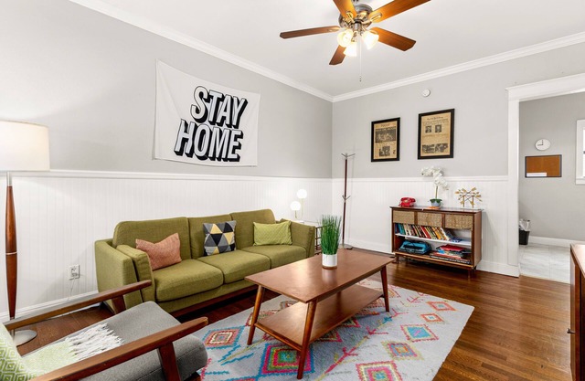 Entire Apartment Near Downtown, Pearl, Riverwalk
