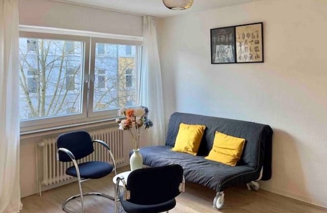 Entire apartment on Borsigplatz!