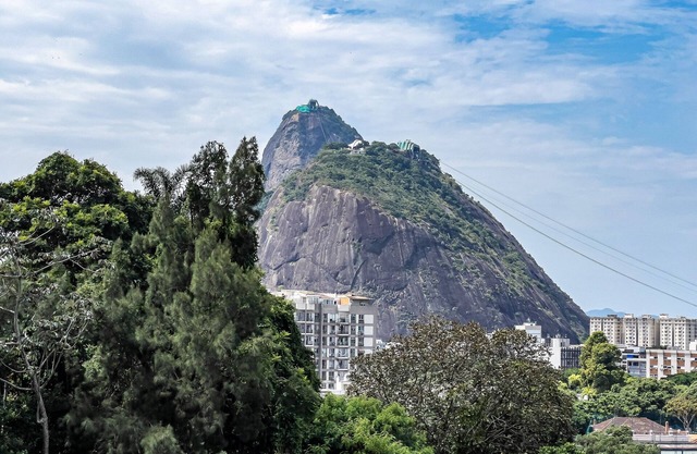 Entire apt with pool and leisure area in BOTAFOGO