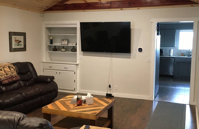 Entire Farm House near Fort Cobb Lake - completely new remodel
