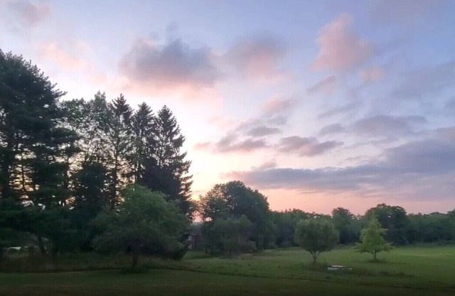 Entire home w 100 Acre+ hunting space