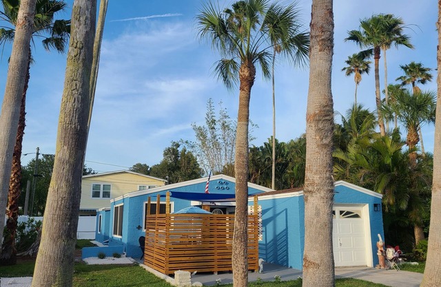 Entire house a mere hundred yards from the sugary sands and Gulf!