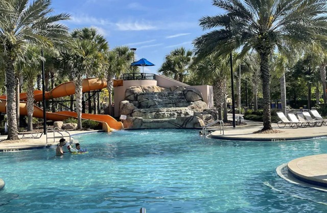 Entire house Luxurious Davenport Resort. 6 bedroom