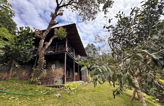 Entire Property:1BHK Cottage with Attic,Kitchen & Sunset View Deck |Near Munnar