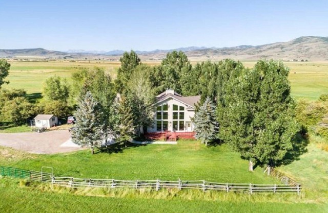 Entire River Ranch House, Mtn Views, Park City, Ski, Horses, Hot tub, 18 acres