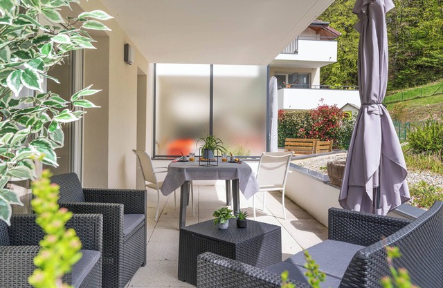Entre 3 Lacs - Centre Ville Calme, Grande Terrasse, Wifi Gratuit, Tout Équipé