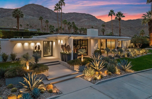 Epic Mid Century Modern in Thunderbird Heights